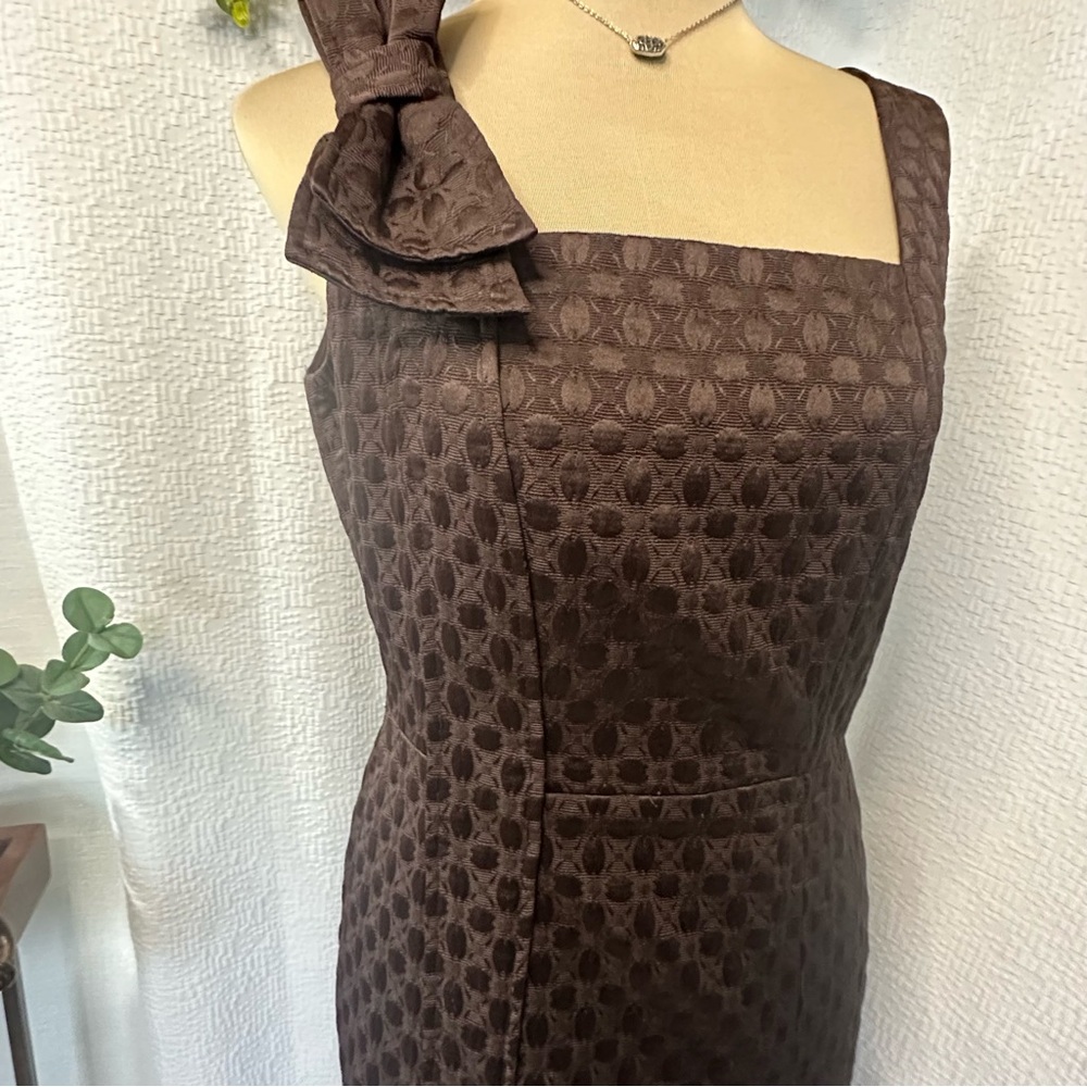 David Meister Chocolate Brown Dot Textured Midi Sheath Lined Dress w/Bow Size 6 - Picture 14 of 15